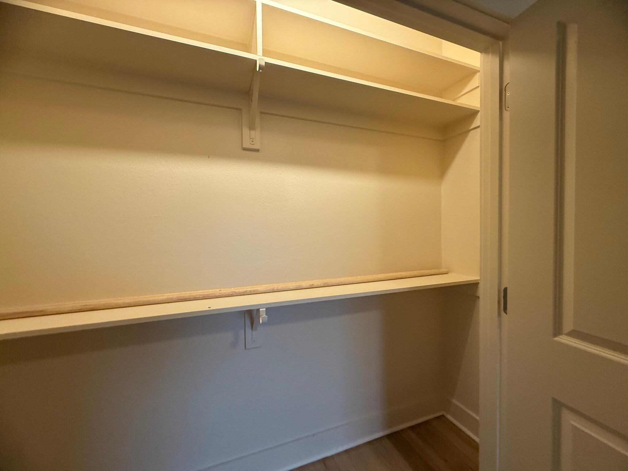 Building Photo - 104 Kirkland St