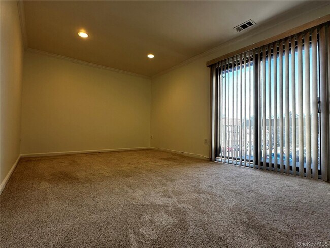 Building Photo - 79 Bailey Ct