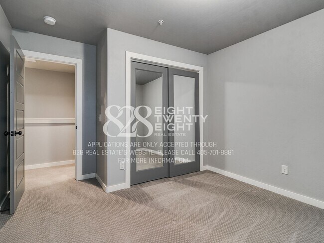 Building Photo - Urban Contemporary 3 bed/2.5 bath Townhome Available NOW at West Main Lofts!