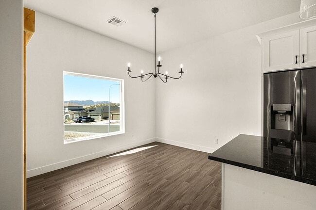 Building Photo - Single Family Home