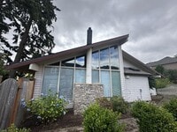 Building Photo - 7730 SW Eaker Pl