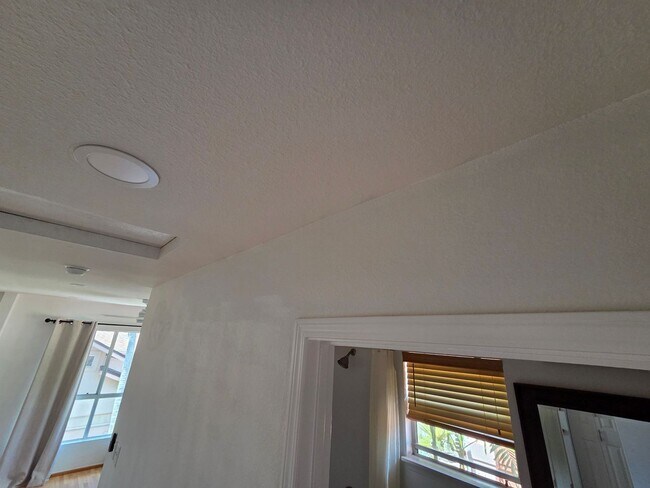 Building Photo - Spacious 2-Bedroom Home with loft in Tropics at Waikele with 2 car Garage
