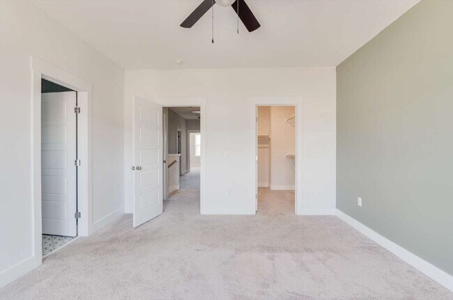 Building Photo - Spacious 4-Bedroom Townhome in Wendell Falls