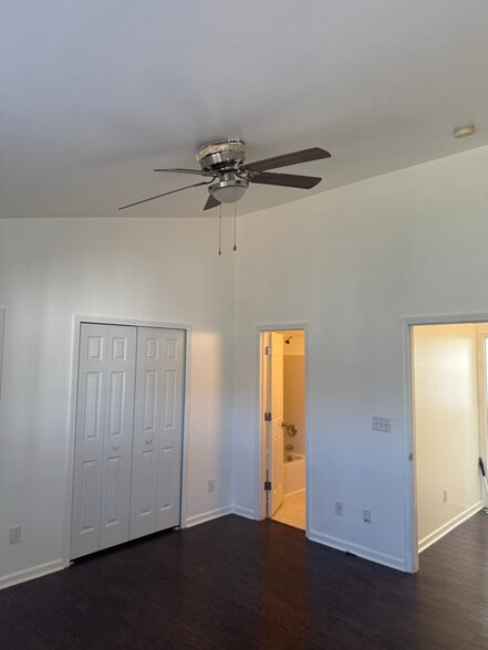 Building Photo - 12818 Sickles Dr