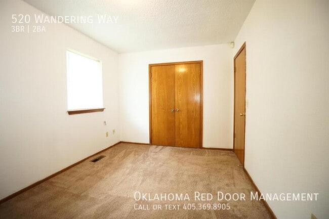 Building Photo - 520 Wandering Way