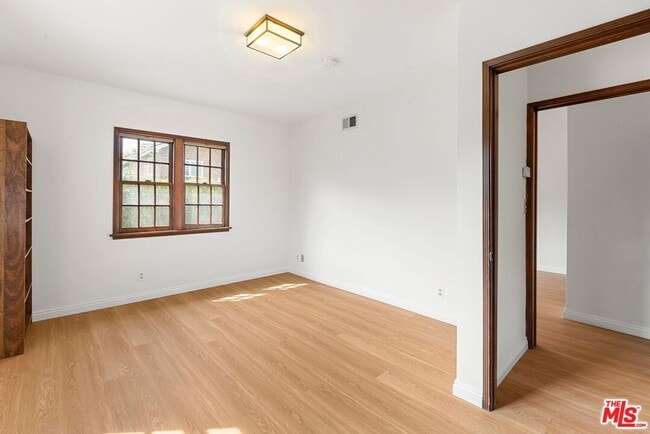 Building Photo - 10593 Wilkins Ave
