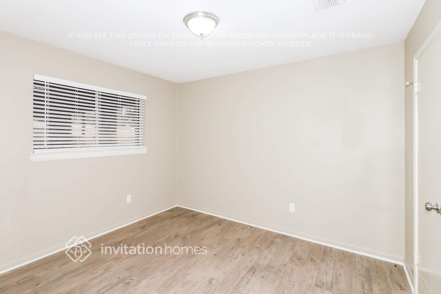 Building Photo - 745 Academy Ln