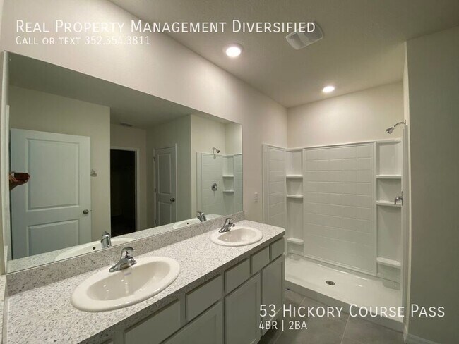 Building Photo - Lake Diamond North - Welcome Home
