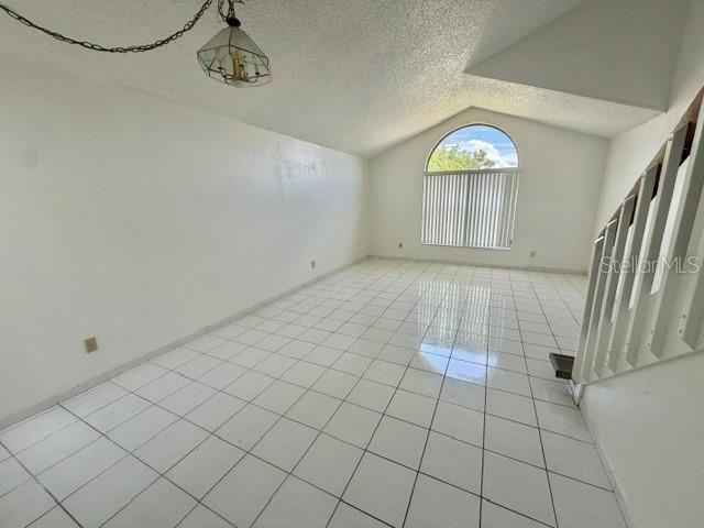 Building Photo - 2640 Debany Rd
