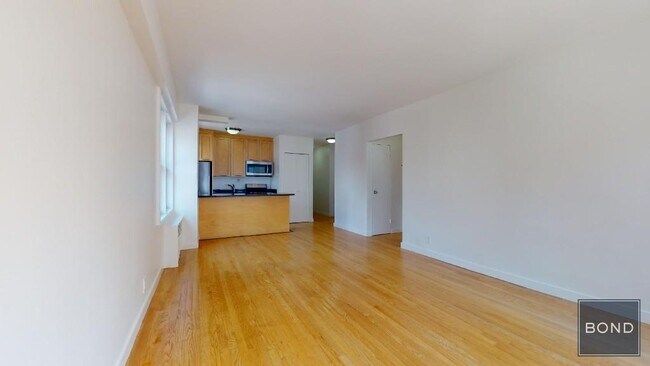 Building Photo - 236 E 36th St