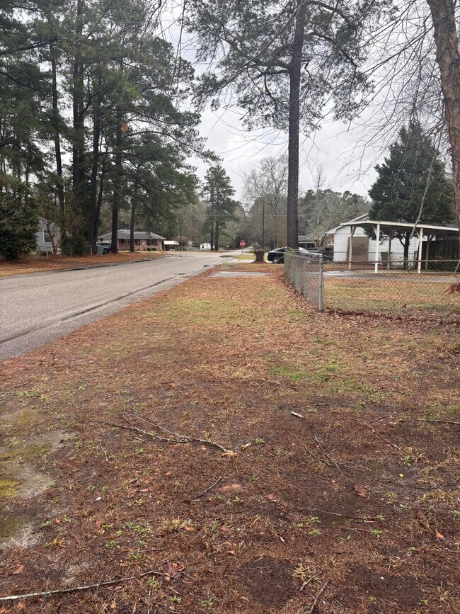 Building Photo - 232 Pinckney St