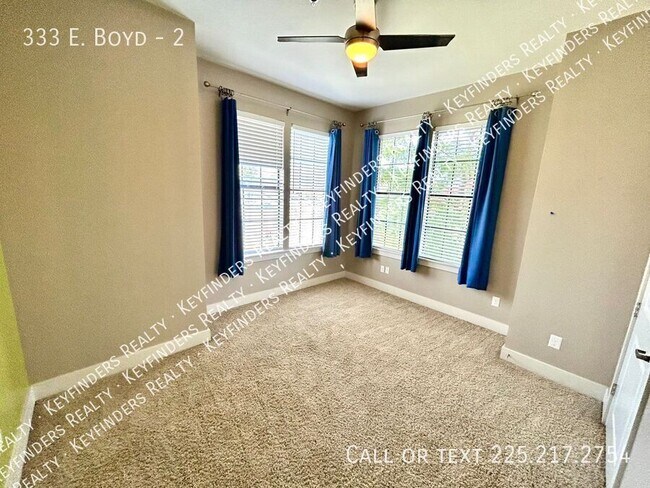 Building Photo - 333 E. Boyd-2