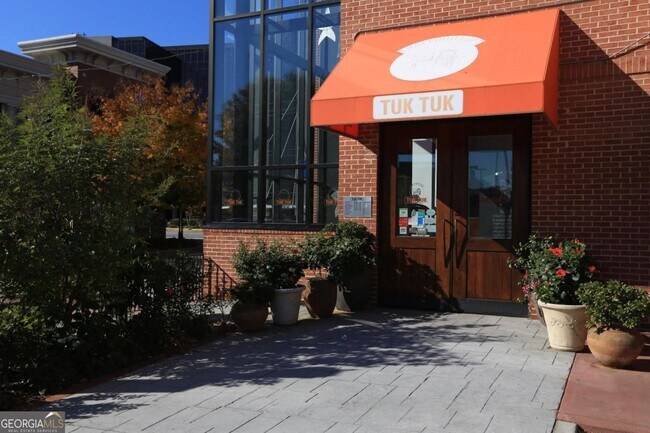 Building Photo - 282 Ardmore Cir NW