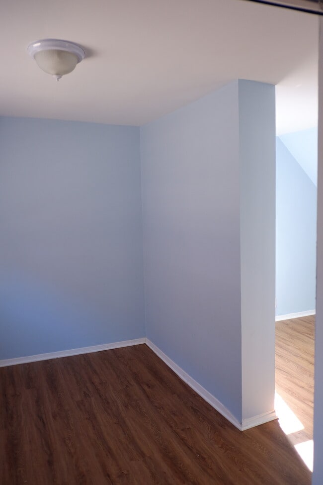 Building Photo - 3525 W Fullerton Ave