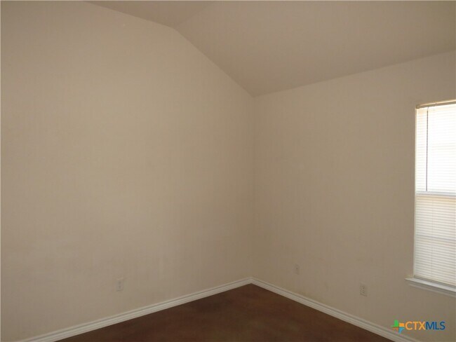 Building Photo - 4201 Cambridge Dr