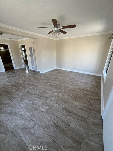 Building Photo - 5216 S Budlong Ave