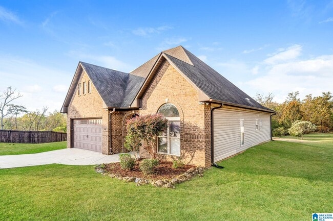 Building Photo - 244 Willow View Cir