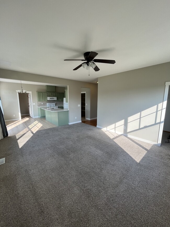 Building Photo - 1341 Colony Ct