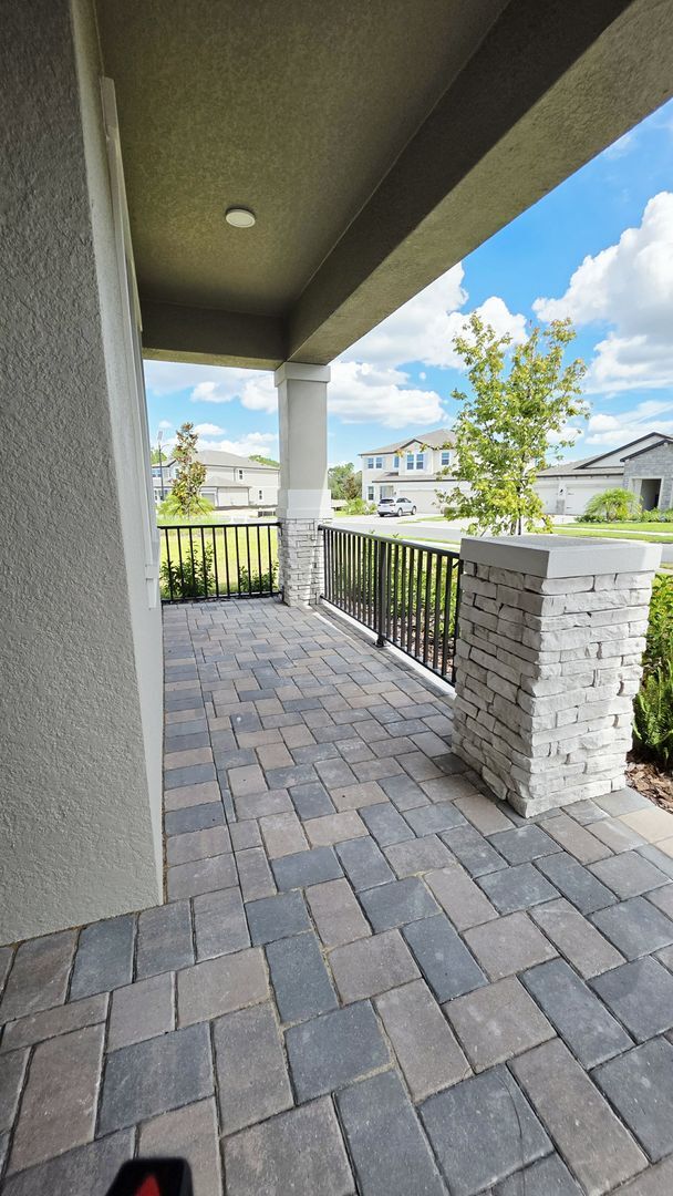 Building Photo - Executive 4BR / 3.5BA Home | Loft • Office...