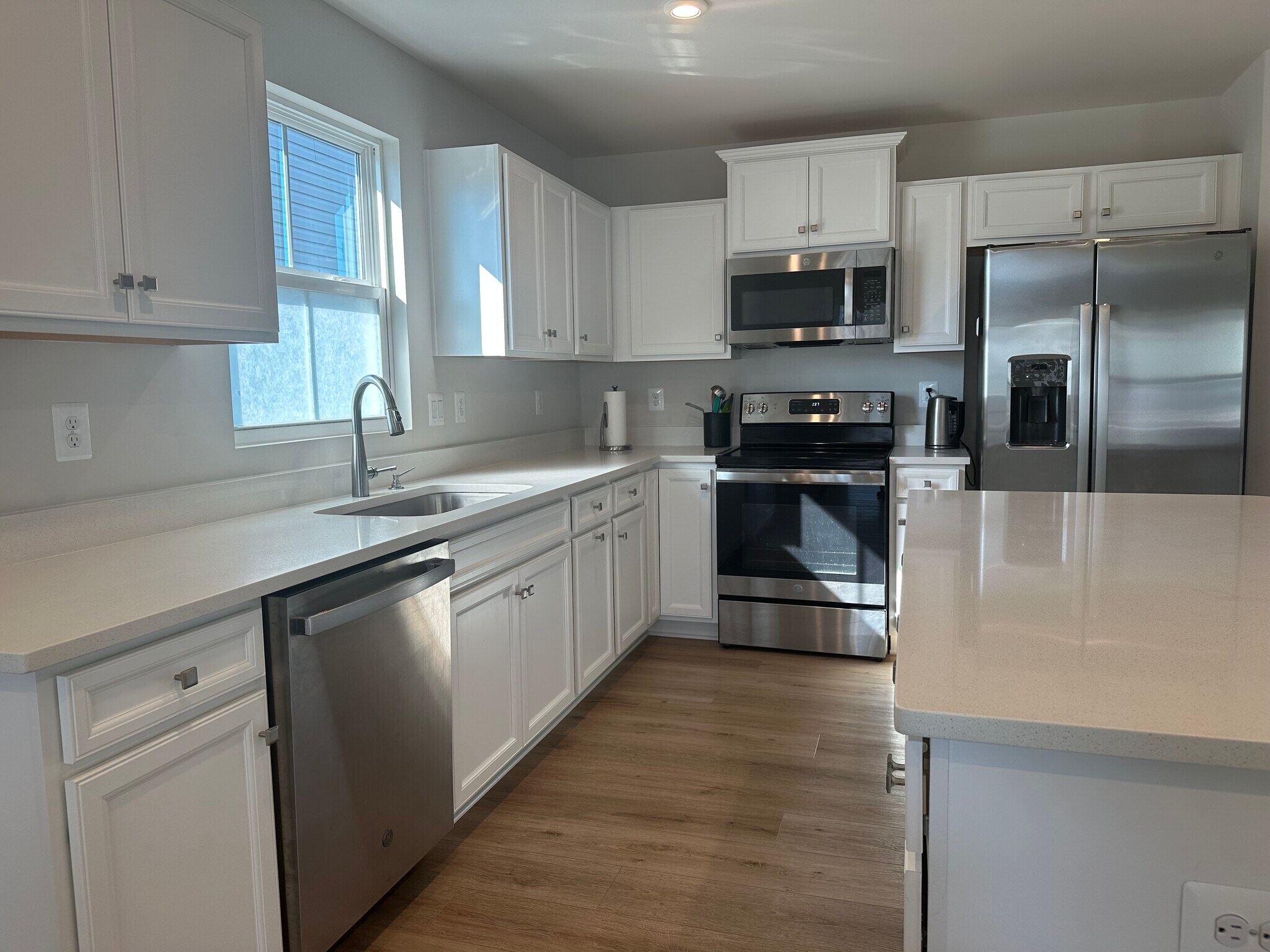 Building Photo - 7120 Iron Gall Ln