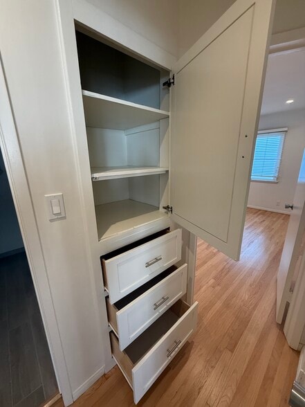 Tons of built in storage! - 811 S Catalina Ave