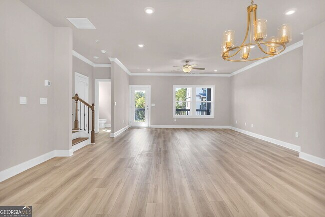 Building Photo - 423 Lincoln St