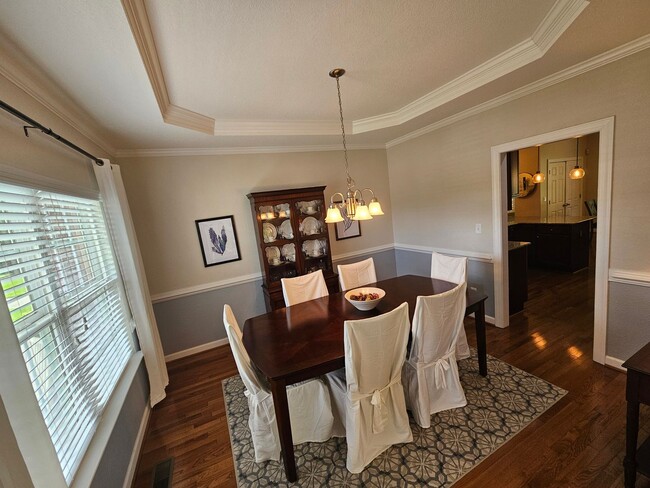 Building Photo - GRASSFIELD - Lauren's Cove