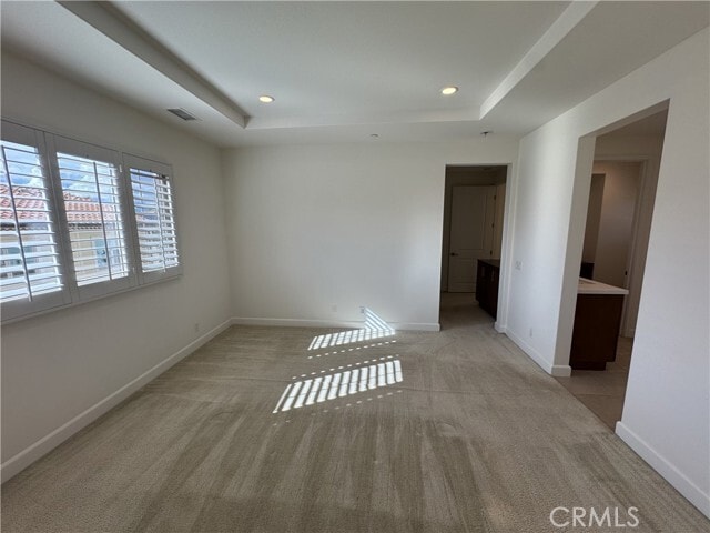 Building Photo - 66 Diamond Flats