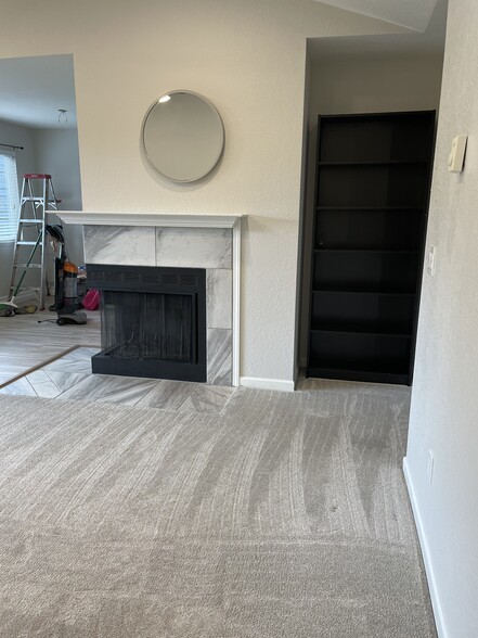 Living Room working fireplace - 9540 SW 146th Ter