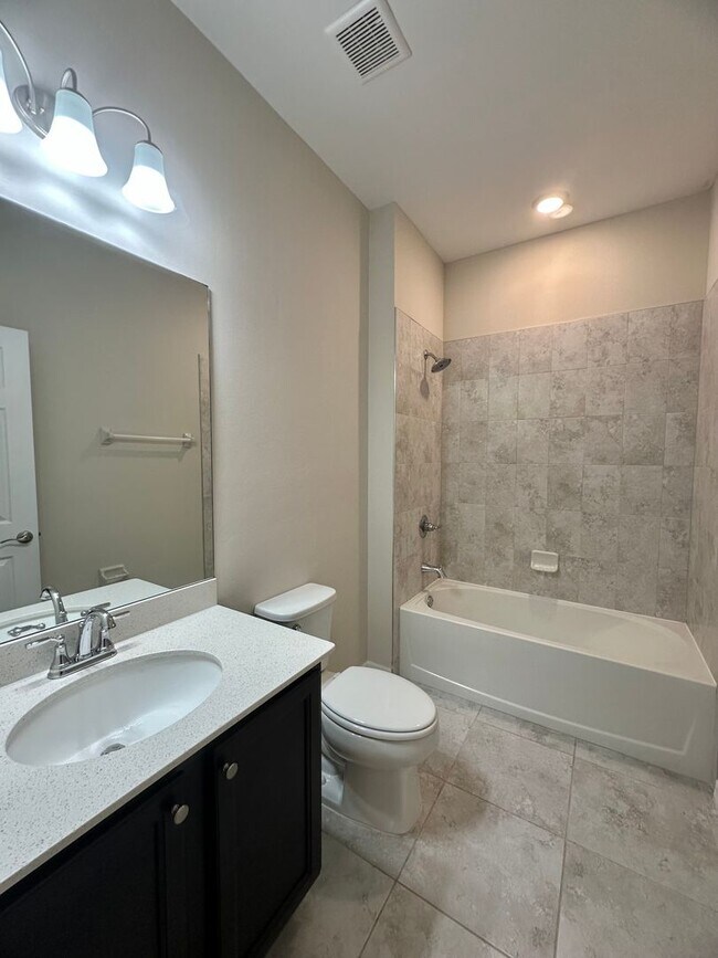 Building Photo - 624 Corrientes Cir