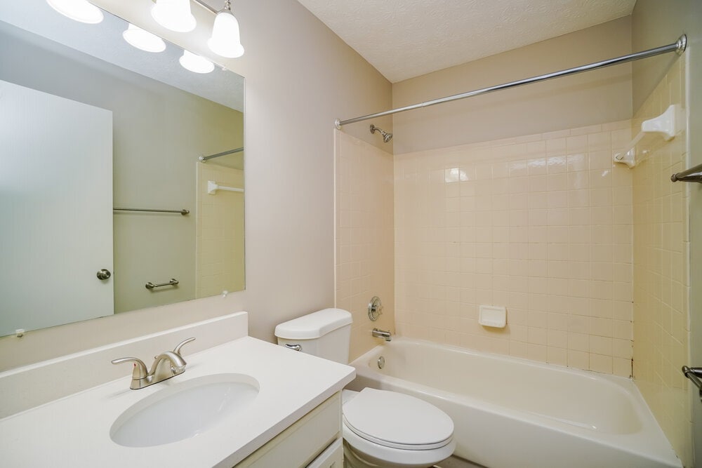 Building Photo - 3444 Trentshire Dr