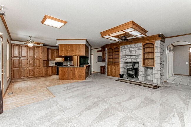 Building Photo - Please View 3D Virtual Walk-Through Before...