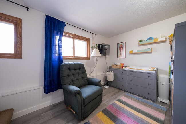 Building Photo - 14130 35th Ave N