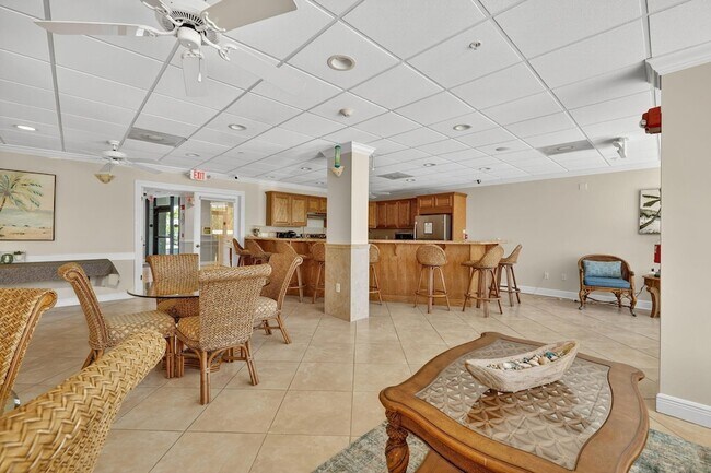 Building Photo - 10680 S Ocean Dr