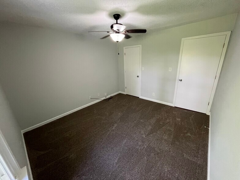 Primary Bedroom - 561 Donna Drive
