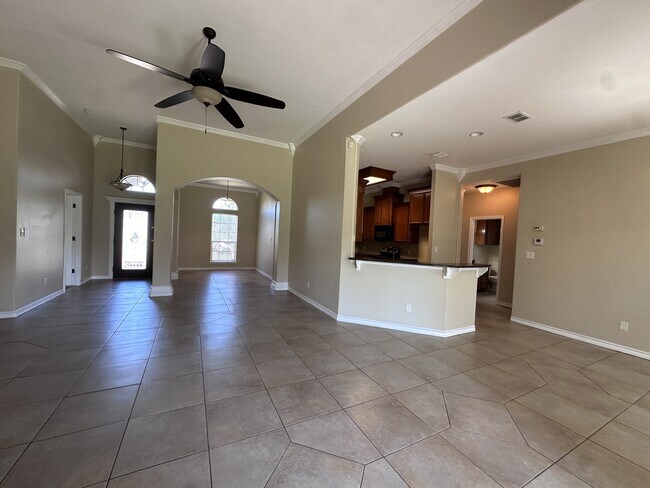 Building Photo - 5813 Aava Dr