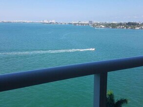 Building Photo - 1625 Kennedy Cswy