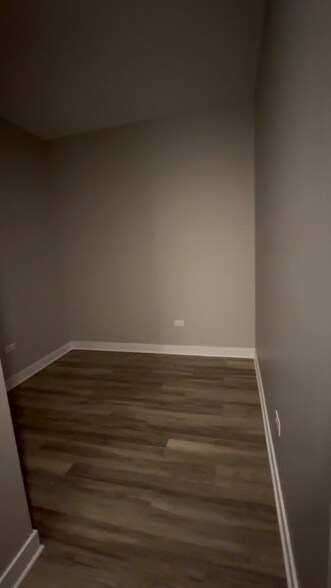 Building Photo - 1010 Maple Ave