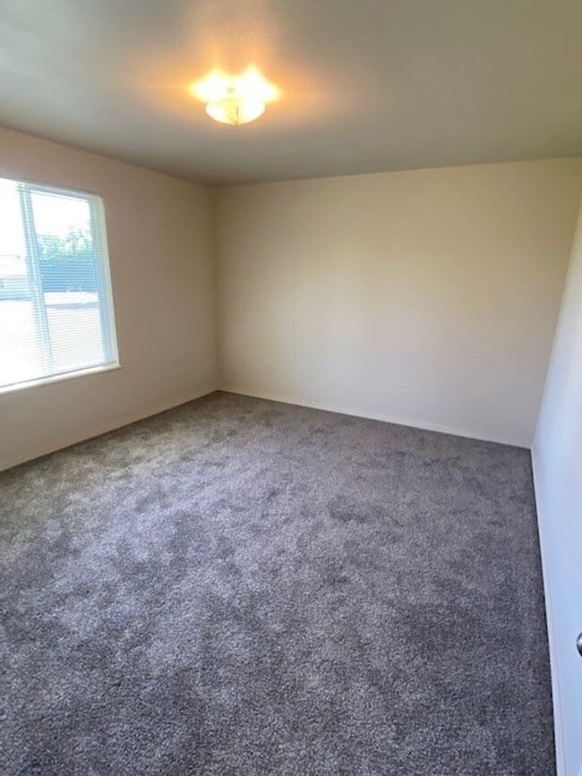 Building Photo - Non-Refundable & Security Deposit Total: $...