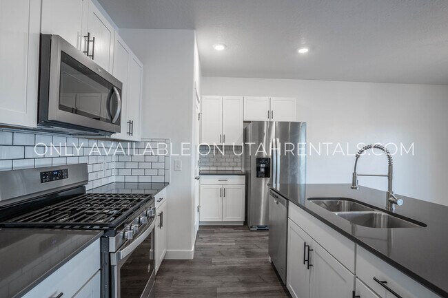 Building Photo - 578 Sugar Beet Dr