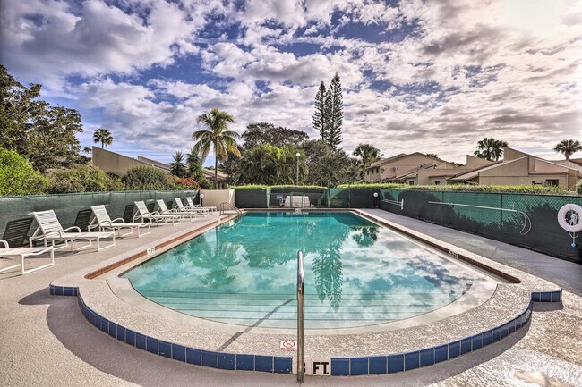 Building Photo - 301 Markley Ct