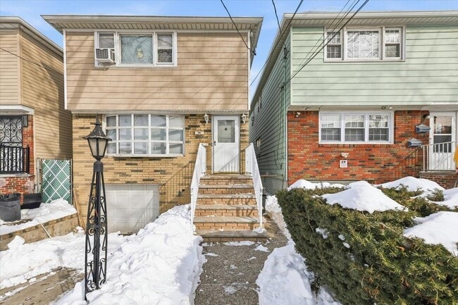 Building Photo - 358 Cator Ave