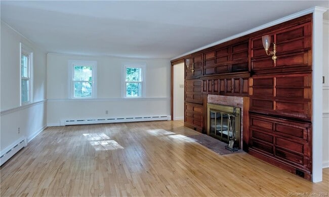 Building Photo - 3 Hilltop Rd