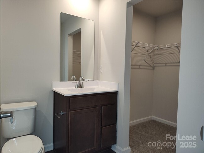 Building Photo - 8031 Sinnet Pl