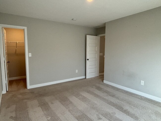 Building Photo - 5898 Weldra Dr
