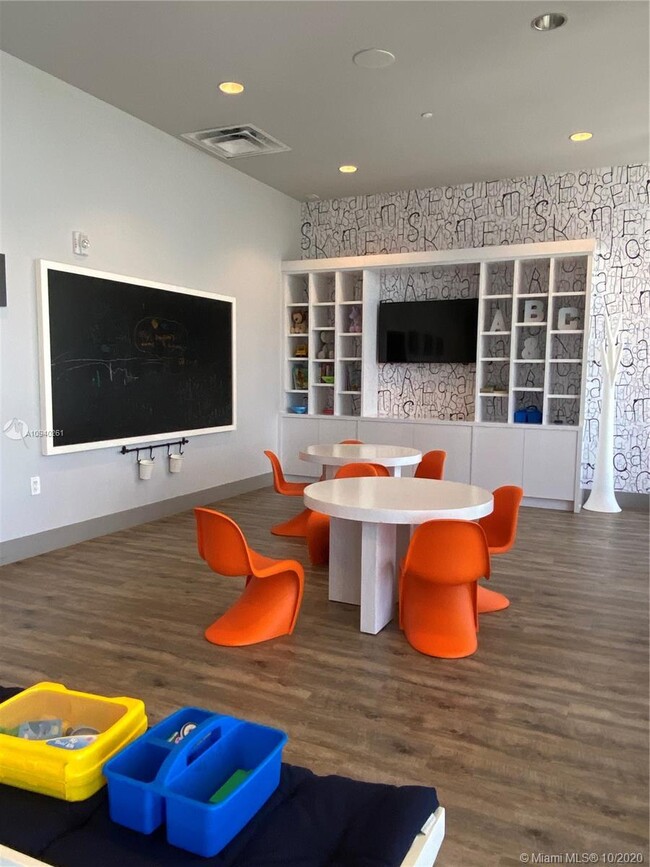 Building Photo - 5300 Paseo Blvd