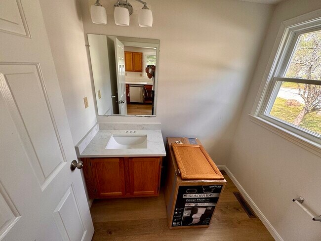 Building Photo - 47 Wyman Rd