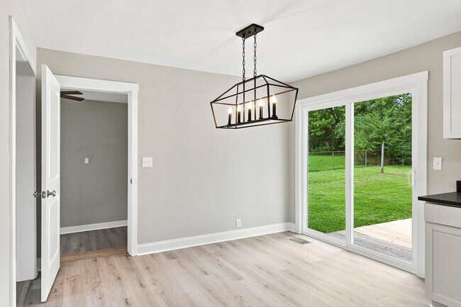 Building Photo - 508 Hiawatha Cir