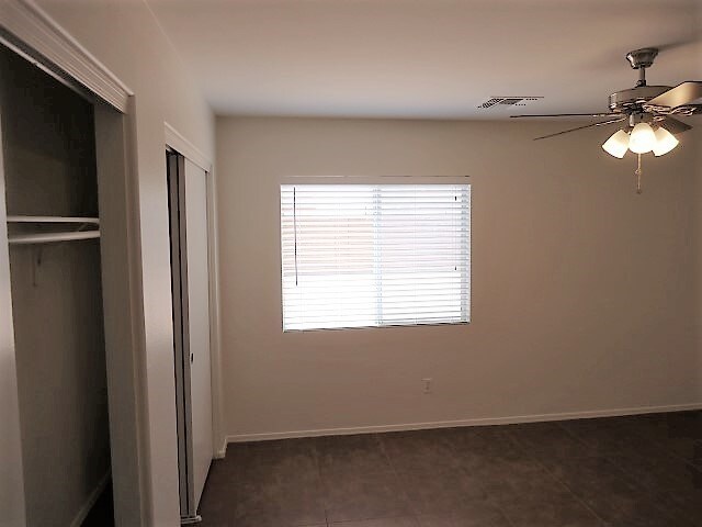 Building Photo - 12829 W Cherry Hills Dr