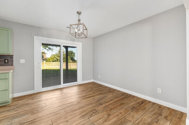 Building Photo - 607 Winter Way Dr